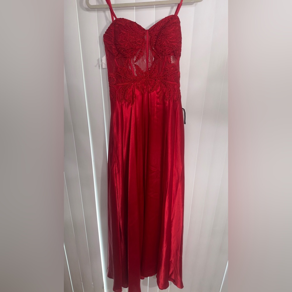 Blondie Nites Vibrant Red Lace Dress